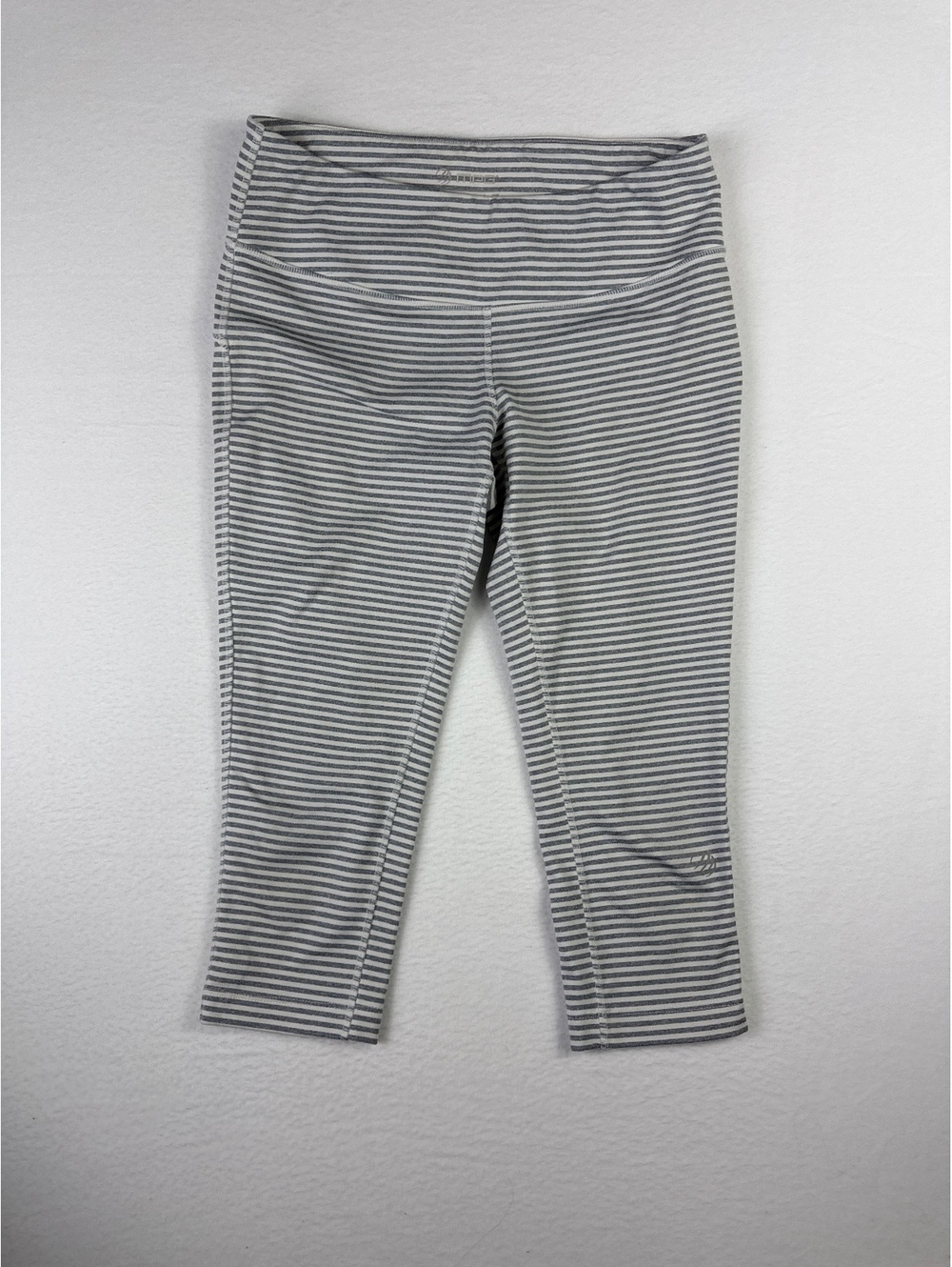 MPG Women's Striped Capri Leggings Size Small